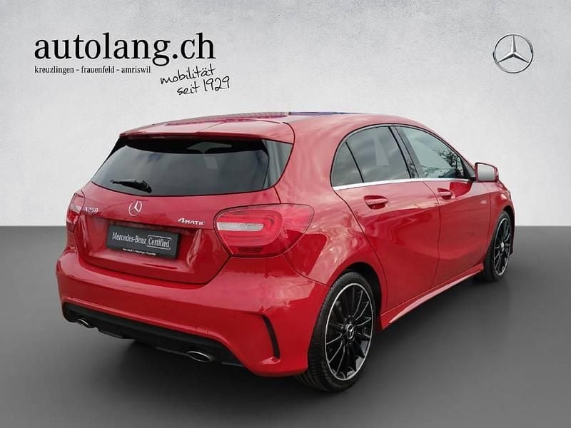 Gebraucht Mercedes A250 AMG line 211 PS (155 kW) 2015 Rot Limousine