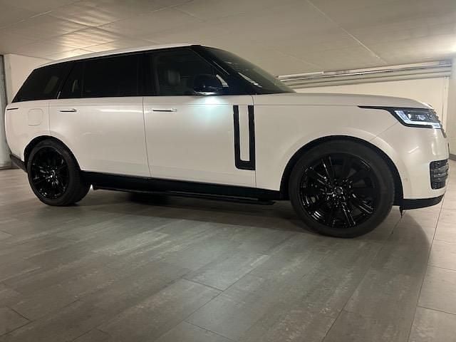 Weiss Gebraucht 2024 Land Rover Range Rover Autobiography SUV | CHF 183’000 (Fairer Preis) - Bild 1/4