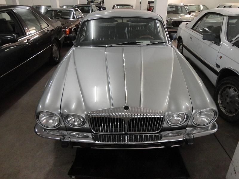 Gebraucht 1975 Daimler Double Six Serie 1 | CHF 29’990 - Bild 1/4