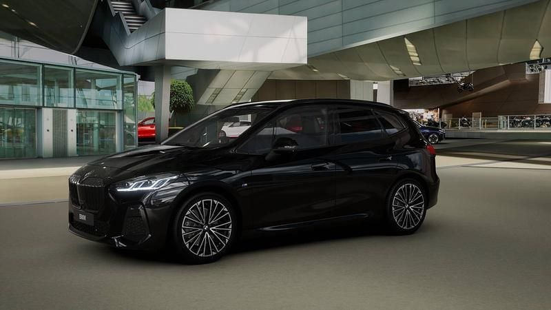 Gebraucht BMW 223 Active Tourer Comfort Edition 211 PS (155 kW) 2024 Schwarz Van / Kleinbus