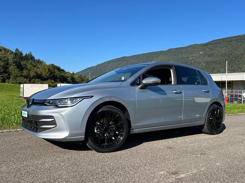 Gebraucht 2025 VW Golf VIII Life | CHF 34’900 (Etwas zu teuer) - Bild 1/4