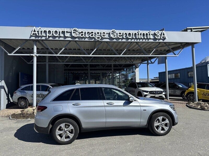 Silber Gebraucht 2020 Mercedes GLC300e SUV | CHF 37’300 - Bild 1/4