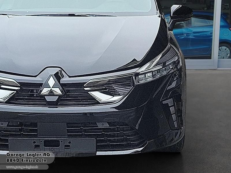 Neu Mitsubishi Colt Intense 145 PS (106 kW) 2025 Schwarz Limousine