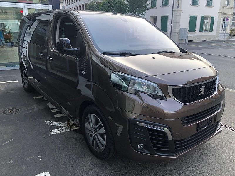 Gebraucht Peugeot Traveller Allure 180 PS (132 kW) 2022 Braun Van / Kleinbus