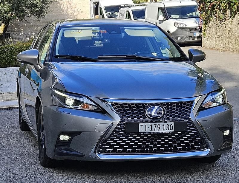 Gebraucht 2018 Lexus CT200h | CHF 23’500 - Bild 1/4
