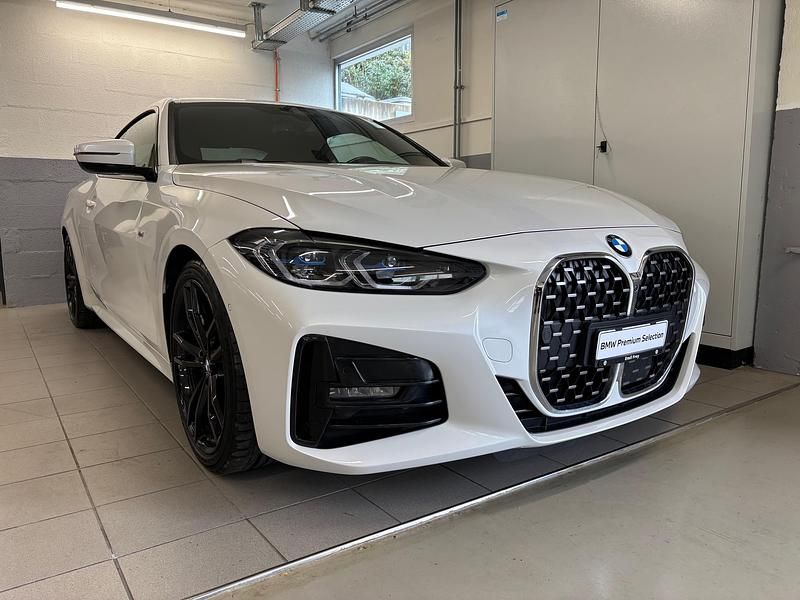 Weiss Gebraucht 2022 BMW 420 Comfort Edition Coupé | CHF 33’900 - Bild 1/4