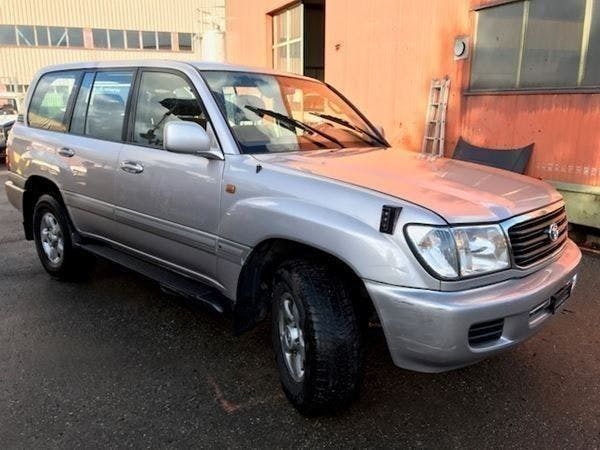 Toyota land cruiser 500