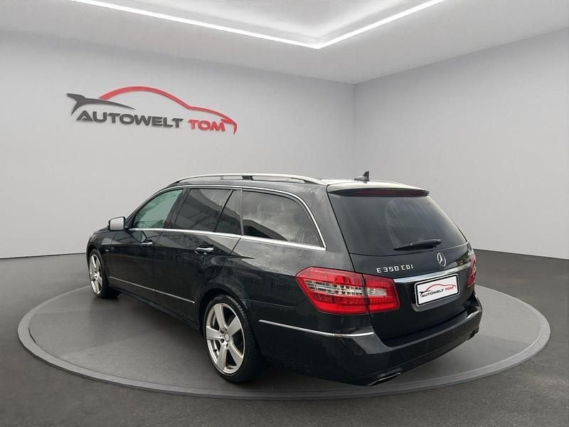 Gebraucht Mercedes E350 Avantgarde 265 PS (194 kW) 2011 Kombi
