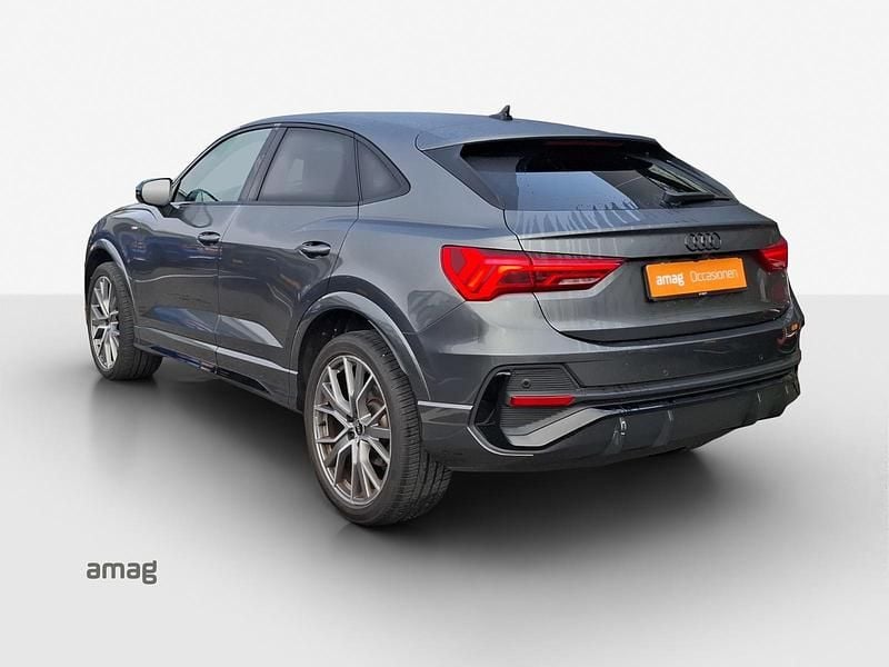 Gebraucht Audi Q3 Sportback Attraction 150 PS (110 kW) 2022 Daytonagrau perleffekt/nardograu uni SUV