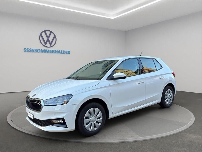 Weiss Gebraucht 2023 Skoda Fabia Ambition Limousine | CHF 15’900 (Fairer Preis) - Bild 1/4