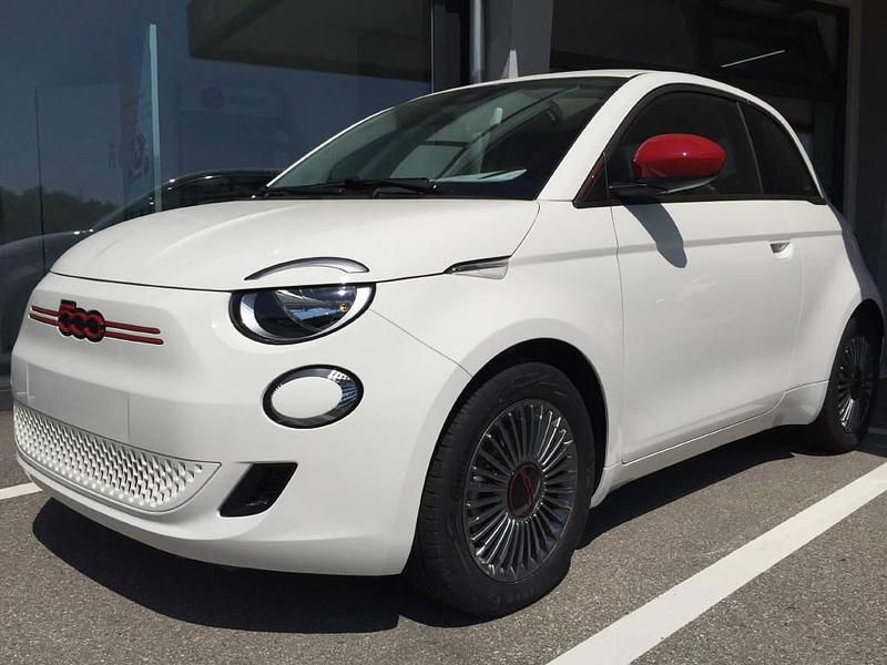 Weiss Gebraucht 2023 Fiat 500e Red Limousine | CHF 22’790 - Bild 1/4