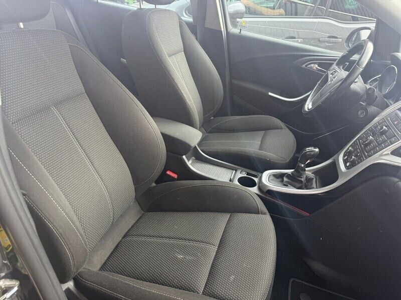 Gebraucht Opel Astra 180 PS (132 kW) 2012 Kombi