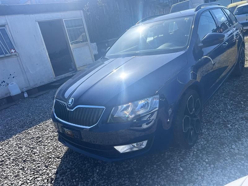 Gebraucht Skoda Octavia LAURIN & KLEMENT 180 PS (132 kW) 2014 Kleinwagen