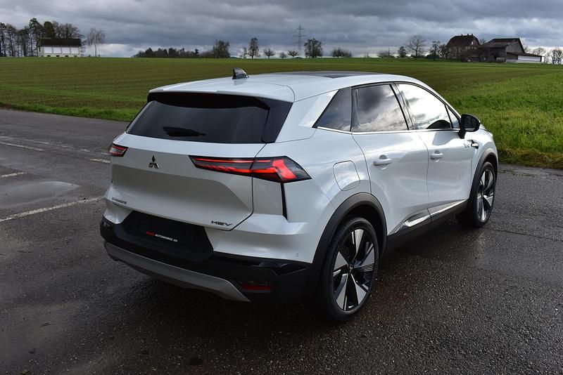 Neu Mitsubishi Grandis Instyle 108 PS (79 kW) 2025 Weiss Kombi