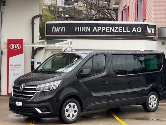 Schwarz Gebraucht 2022 Renault Trafic Techno Van / Kleinbus | CHF 42’900 (Superpreis) - Bild 1/4