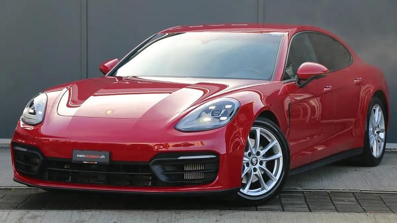 Rot Gebraucht 2025 Porsche Panamera 4 Limousine | CHF 70’650 - Bild 1/4