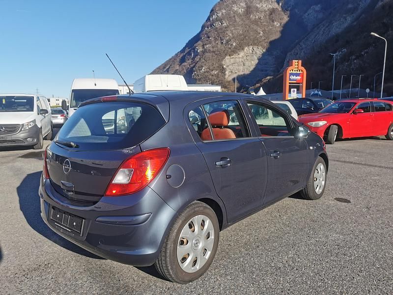 Gebraucht Opel Corsa Enjoy 90 PS (66 kW) 2009