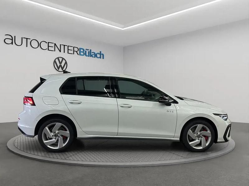 Neu VW Golf VIII GTE 272 PS (200 kW) 2026 Weiss