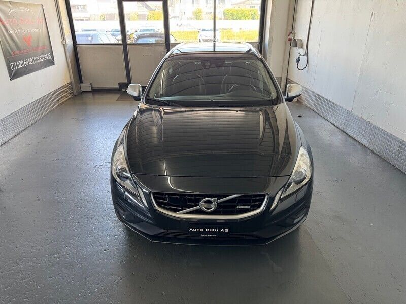 Gebraucht Volvo V60 R-Design 240 PS (176 kW) 2011 Kombi