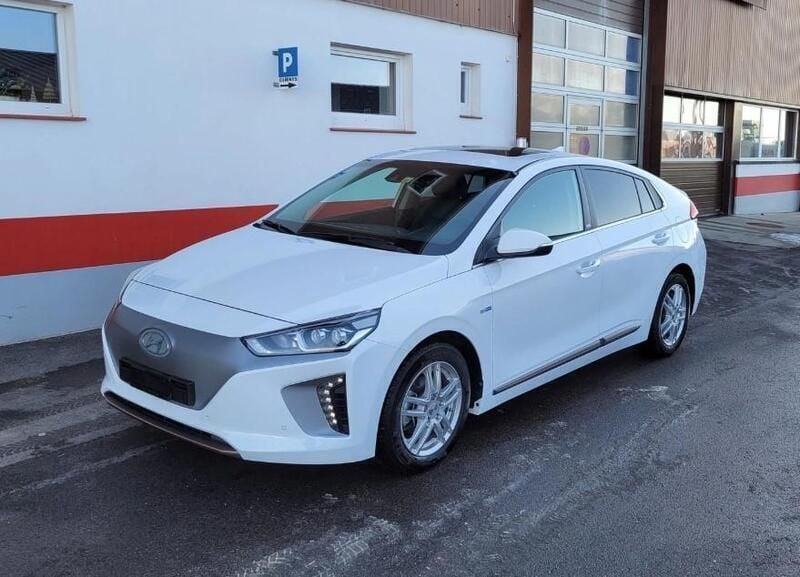 Gebraucht Hyundai Ioniq 88 kW (120 PS) 2019 Weiss Kleinwagen