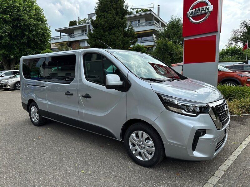 Silber Gebraucht 2023 Nissan Primastar Tekna Van / Kleinbus | CHF 44’900 (Fairer Preis) - Bild 1/4