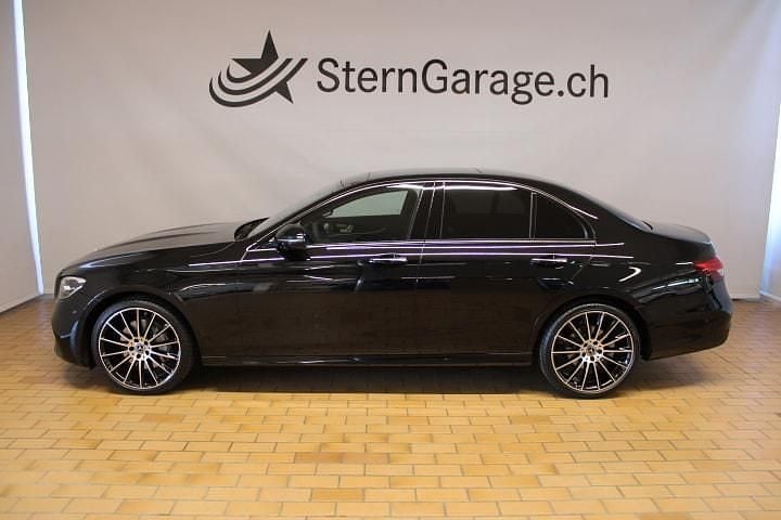 Gebraucht Mercedes E220 AMG line 200 PS (147 kW) 2023 Limousine