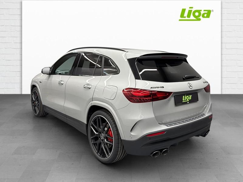 Neu Mercedes GLA45 AMG AMG 421 PS (309 kW) 2026 SUV