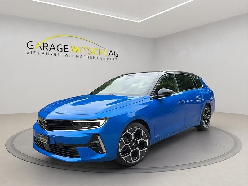 Blau Gebraucht 2022 Opel Astra Ultimate Kombi | CHF 34’575 - Bild 1/4