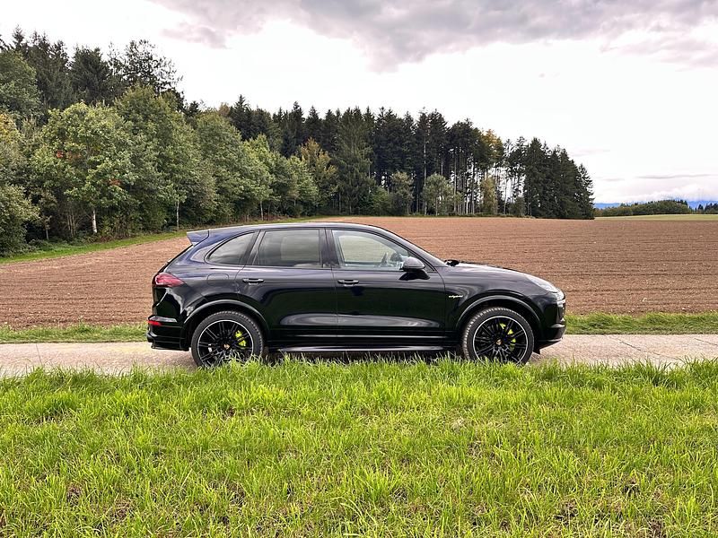 Gebraucht Porsche Cayenne S E-Hybrid Platinum Edition 416 PS (305 kW) 2016 SUV