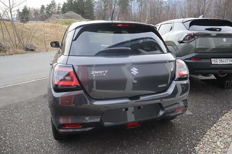 Neu Suzuki Swift 82 PS (60 kW) 2026 Grau Kleinwagen