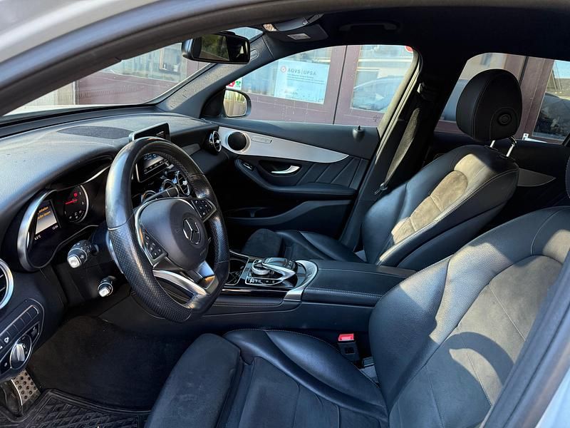 Gebraucht Mercedes GLC250 204 PS (150 kW) 2019