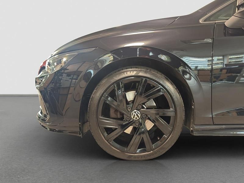 Gebraucht VW Golf VIII R-line 191 PS (140 kW) 2023 Schwarz Kombi
