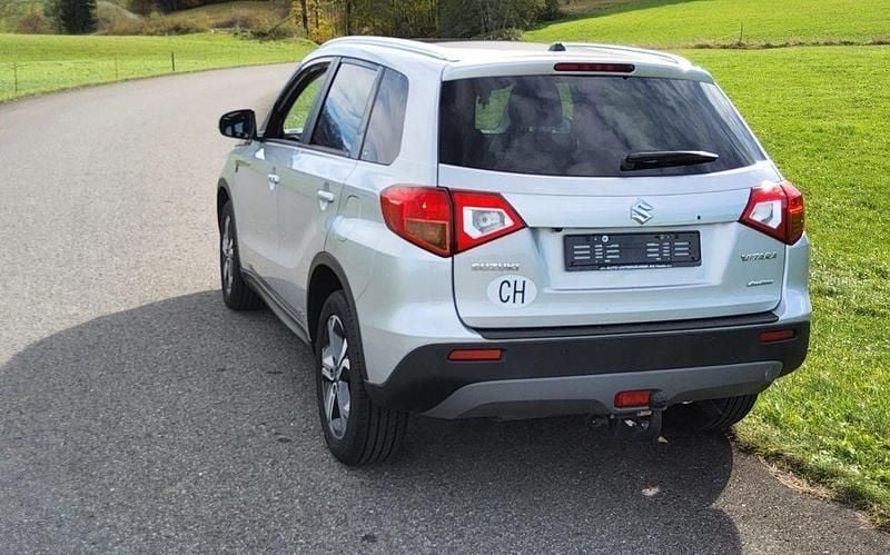 Gebraucht Suzuki Vitara 120 PS (88 kW) 2015 SUV