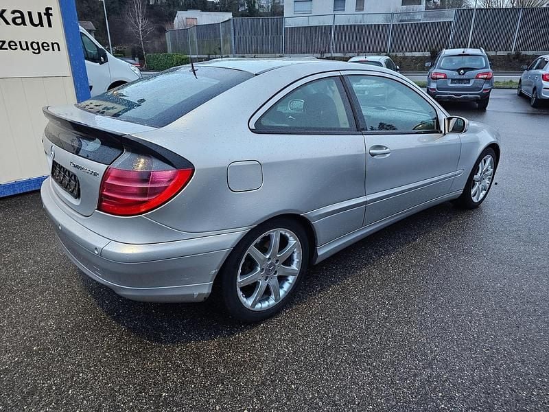 Gebraucht Mercedes C200 163 PS (119 kW) 2002