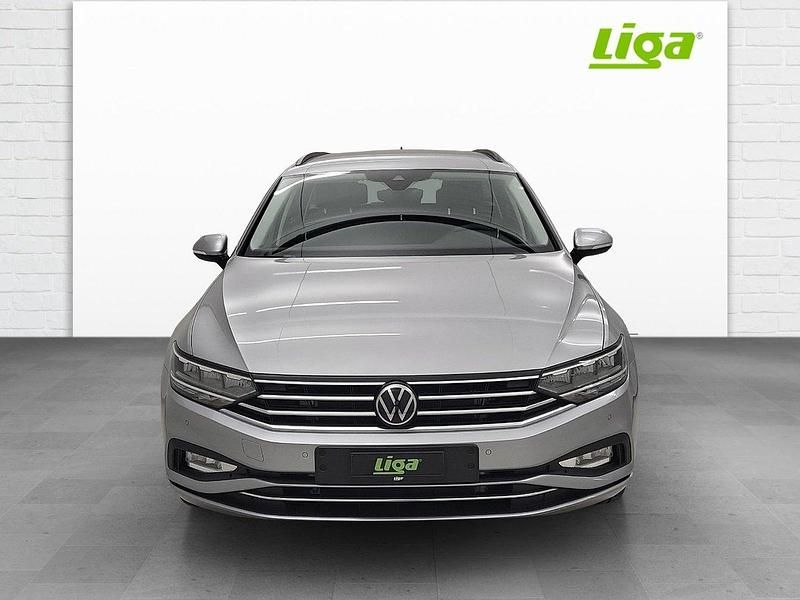 Gebraucht VW Passat Business 150 PS (110 kW) 2024 Kombi