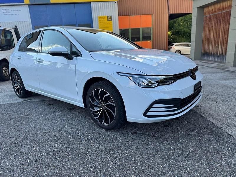 Gebraucht 2023 VW Golf VIII Life Limousine | CHF 24’000 (Guter Preis) - Bild 1/4