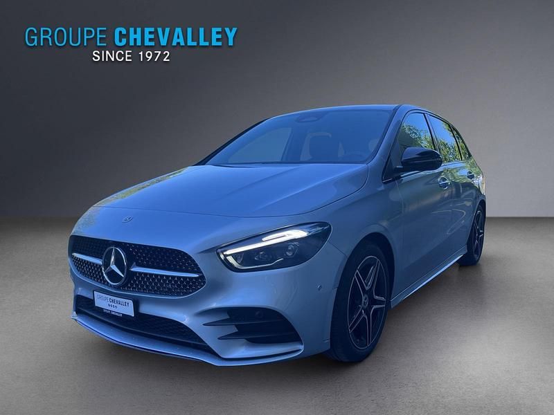 Neu Mercedes B220 190 PS (139 kW) 2025 Grau Van / Kleinbus