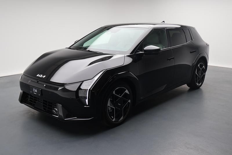 Schwarz Neu 2025 Kia EV4 GT-Line Limousine | CHF 54’580 (Etwas zu teuer) - Bild 1/4