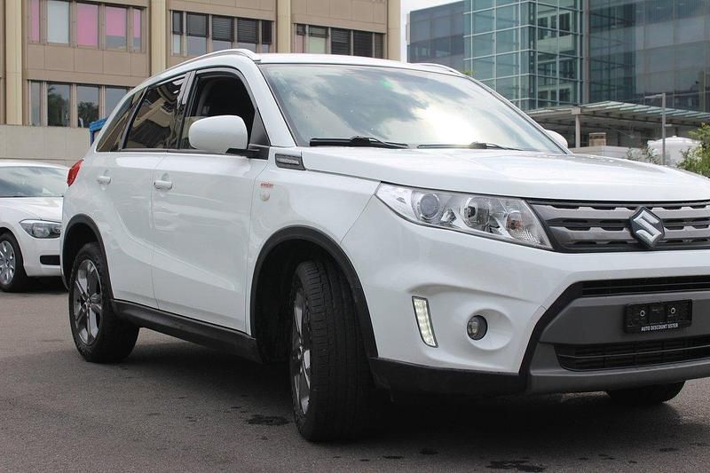 Gebraucht Suzuki Vitara 120 PS (88 kW) 2016 SUV