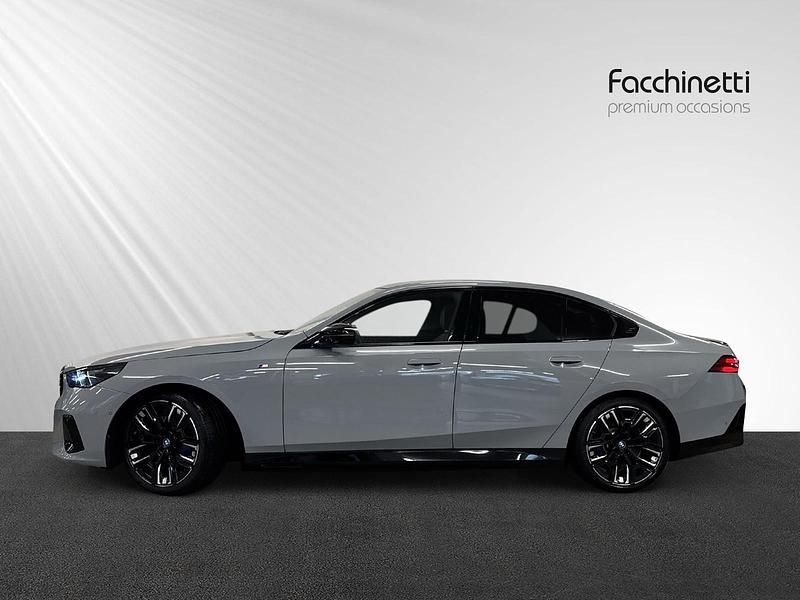 Gebraucht BMW i5 M Sport 442 kW (601 PS) 2023 Grau Limousine