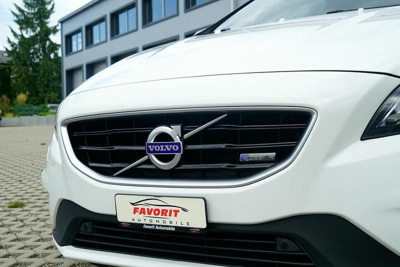 Gebraucht Volvo V40 196 PS (144 kW) 2014 Kombi