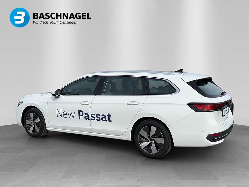 Gebraucht VW Passat Business 150 PS (110 kW) 2024 Weiss Kombi
