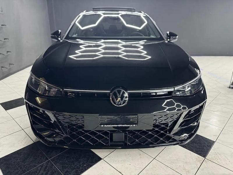 Neu VW Passat R-line 266 PS (195 kW) 2025 Schwarz Kombi