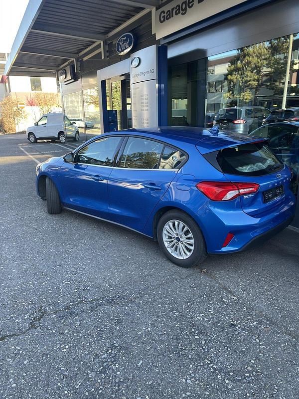 Gebraucht Ford Focus Titanium 125 PS (91 kW) 2021 Limousine