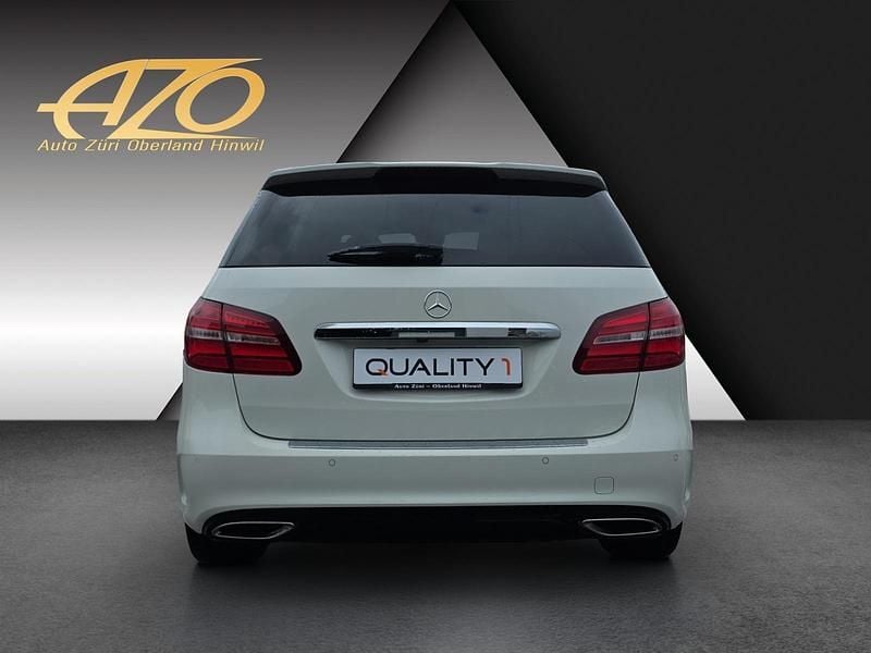 Gebraucht Mercedes B220 AMG line 177 PS (130 kW) 2017 Van / Kleinbus