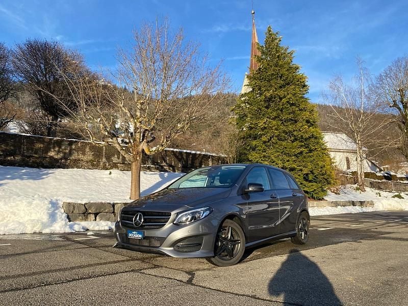 Gebraucht Mercedes B220 Style 177 PS (130 kW) 2017 Grau Van / Kleinbus