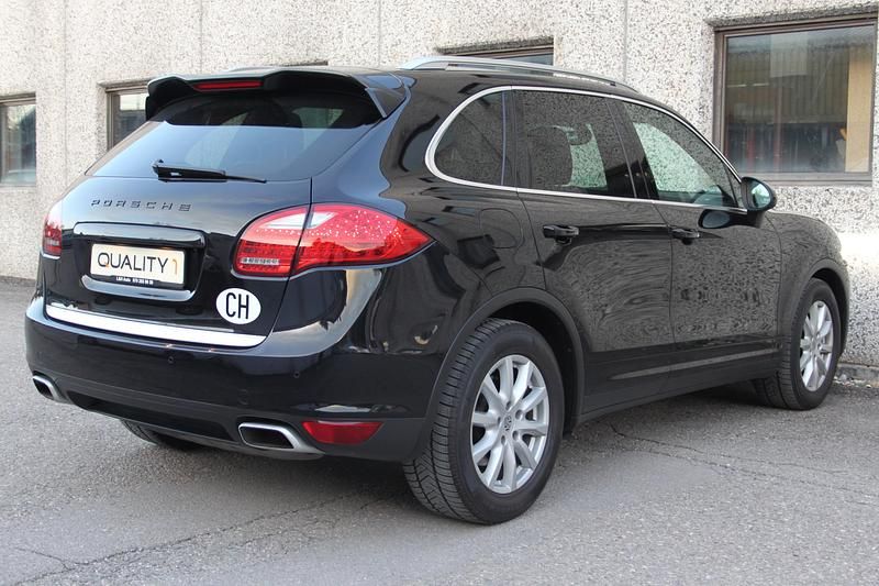 Gebraucht Porsche Cayenne 240 PS (176 kW) 2010 SUV