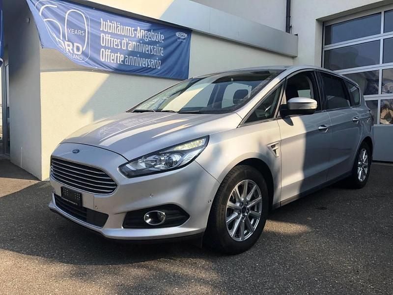 Gebraucht Ford S-MAX Titanium 180 PS (132 kW) 2015 Van / Kleinbus
