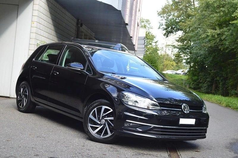 Gebraucht VW Golf VII Comfortline 115 PS (84 kW) 2018 Limousine