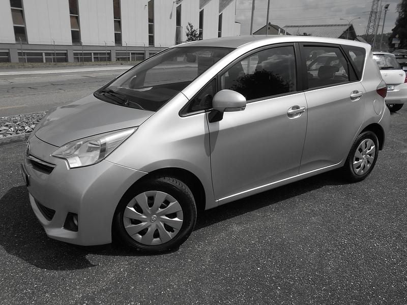 Gebraucht 2011 Toyota Verso-S Luna Van / Kleinbus | CHF 12’900 - Bild 1/4